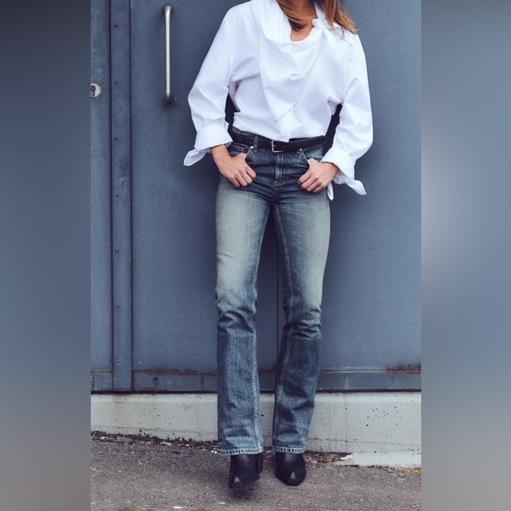 ISO*** Zara mid-rise TRF bootcut jeans